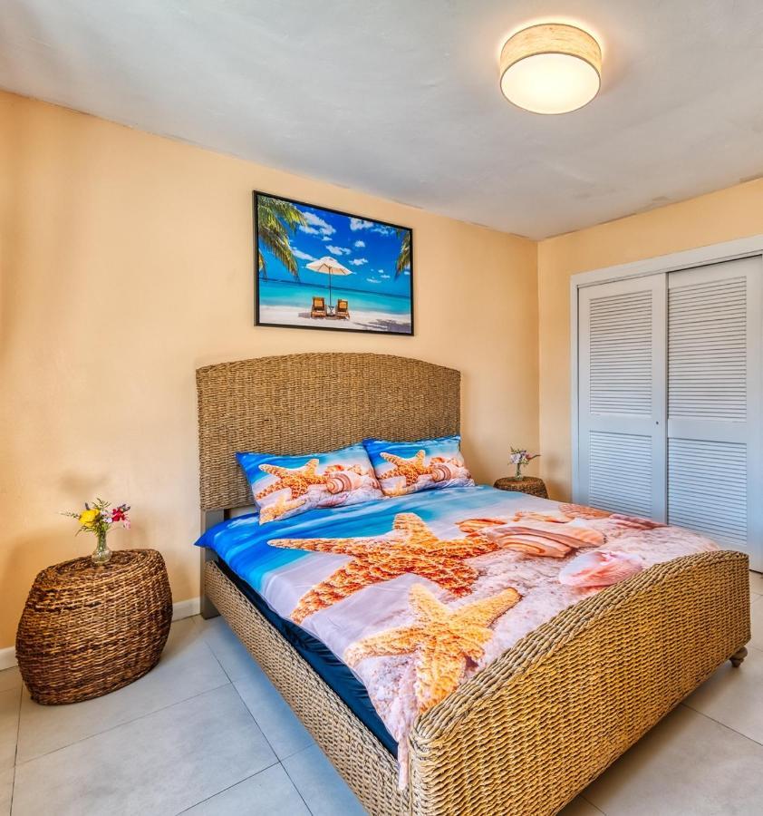 Lovely Apartment Near Beach, Downtown, 24H Security, Pool Nassau Kültér fotó