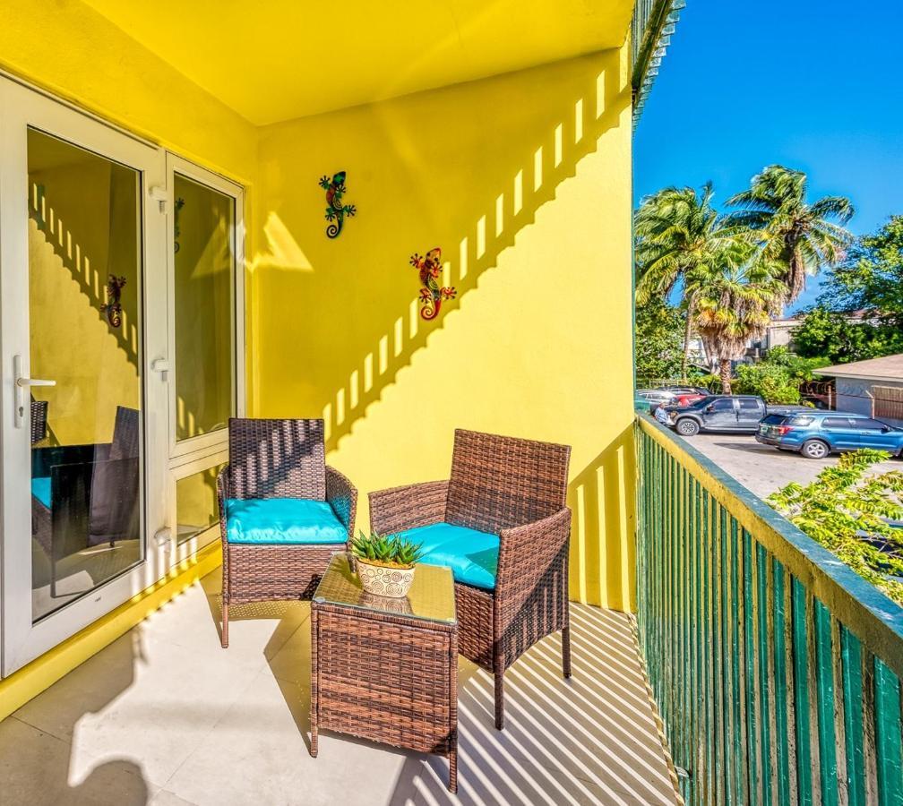Lovely Apartment Near Beach, Downtown, 24H Security, Pool Nassau Kültér fotó