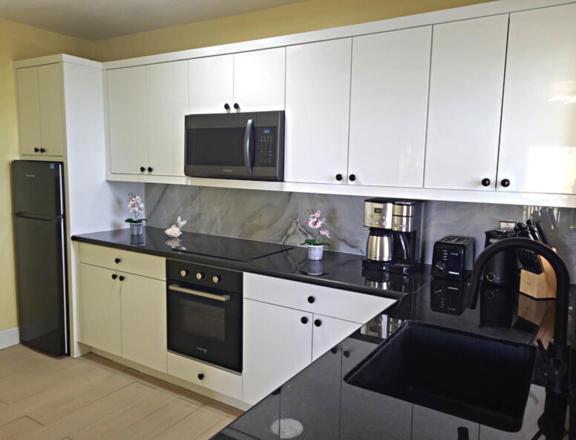 Lovely Apartment Near Beach, Downtown, 24H Security, Pool Nassau Kültér fotó